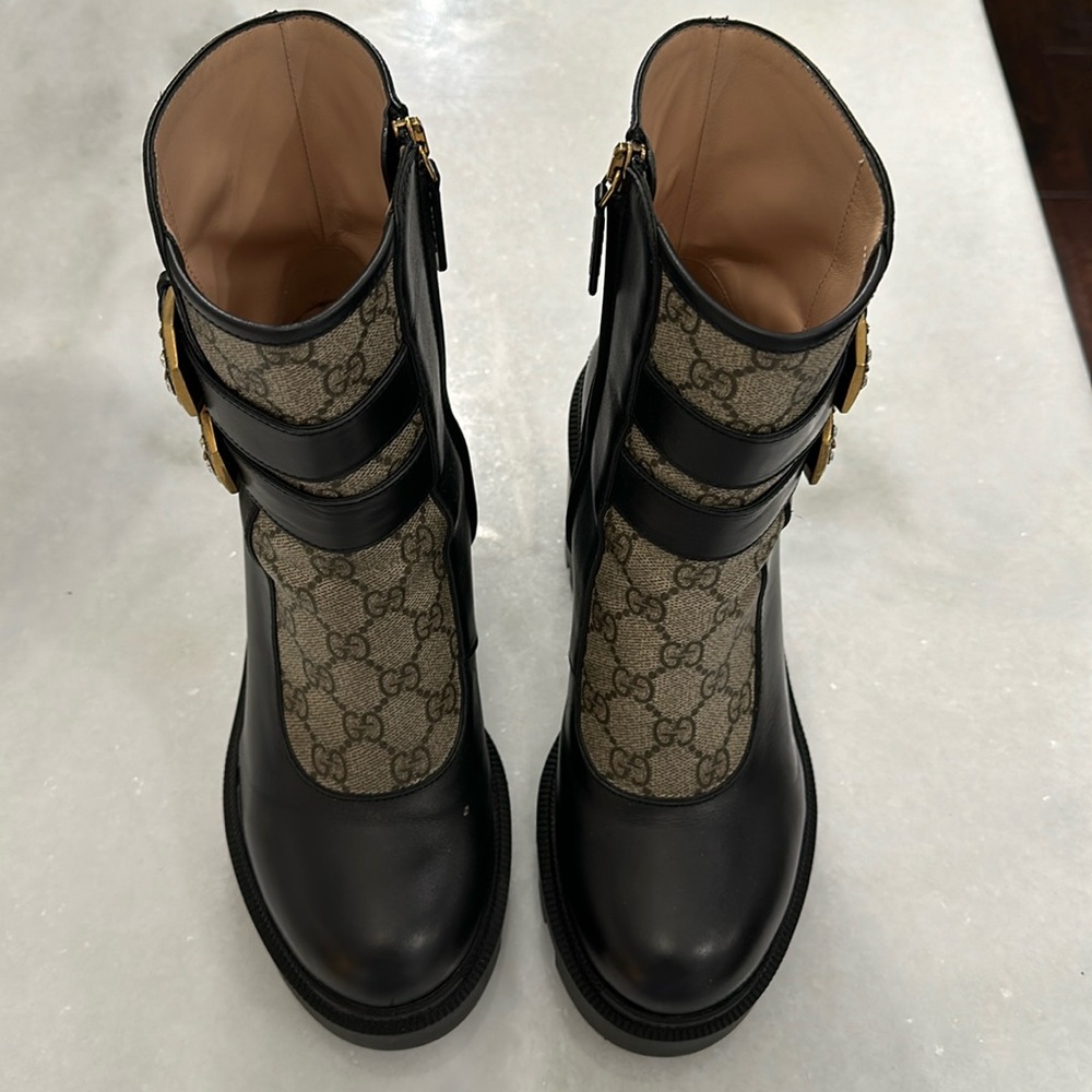 Gucci boots women’s black with canvas GG supreme Sz 9.5